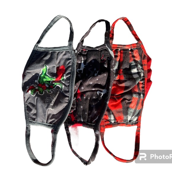 NWT youth Christmas cloth face mask Dinosaurs, plaid 3 face madk per package - Picture 9 of 12
